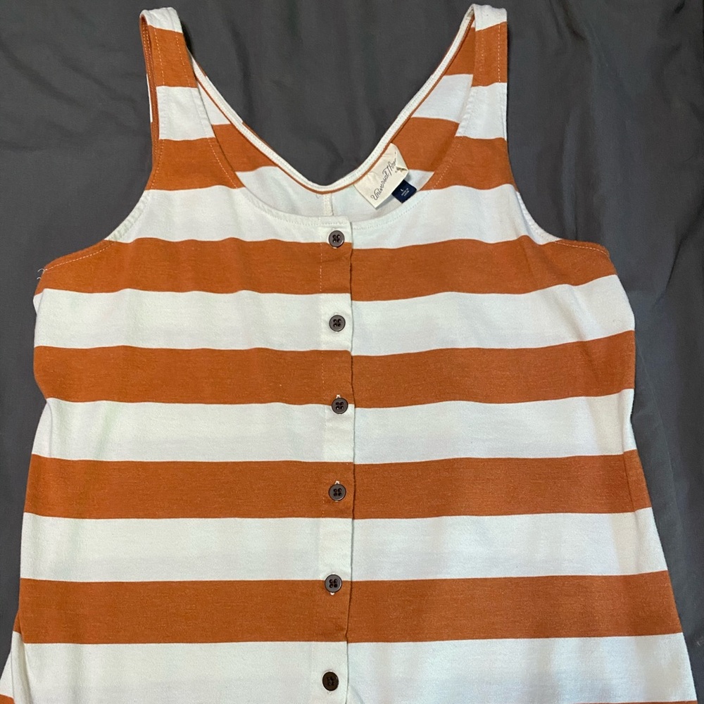 Button down tank - Picture 3 of 5